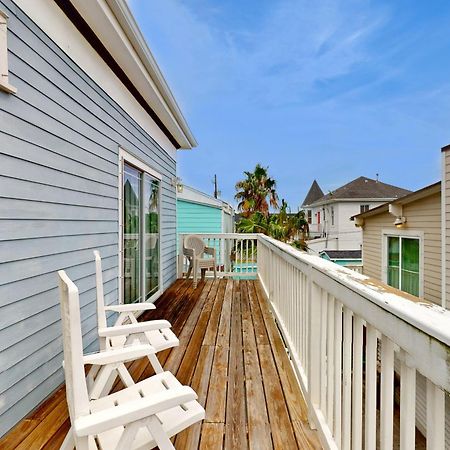 The Beachy & Charming Whale Galveston Exterior foto