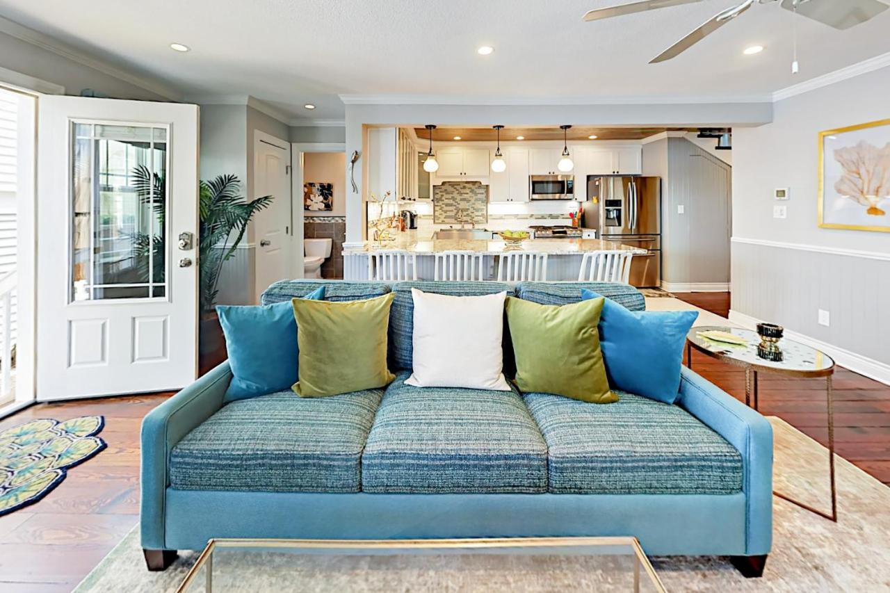 The Beachy & Charming Whale Galveston Exterior foto