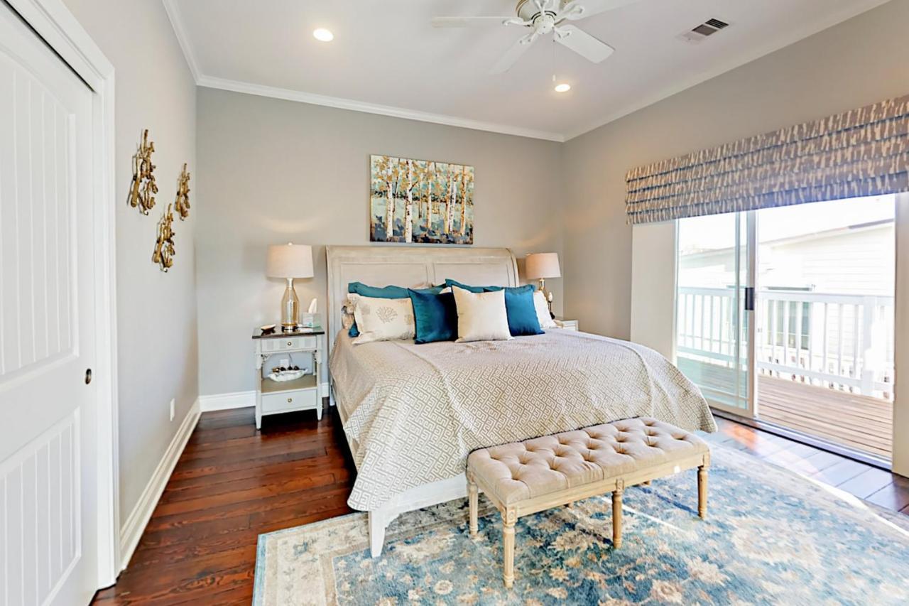 The Beachy & Charming Whale Galveston Exterior foto