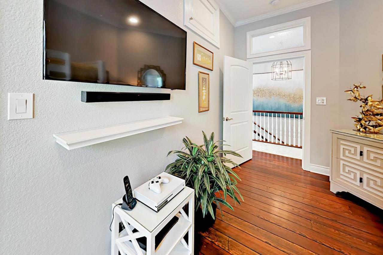 The Beachy & Charming Whale Galveston Exterior foto