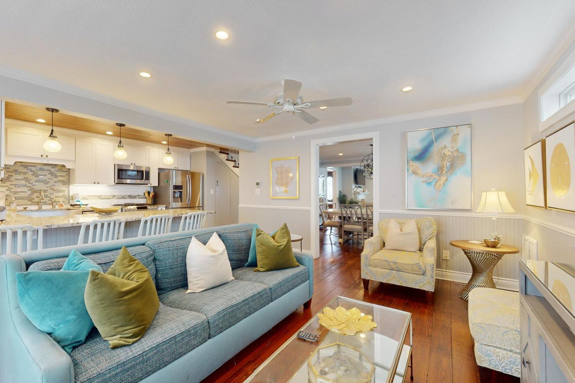 The Beachy & Charming Whale Galveston Quarto foto
